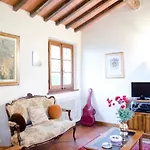 Podere Belvedere - With Private Swimming-pool - Charming Italy Tour Вилла