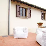 Podere Belvedere - With Private Swimming-pool - Charming Italy Tour Вилла